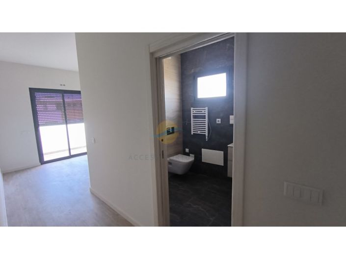 Image No.14-4 Bed Apartment for sale