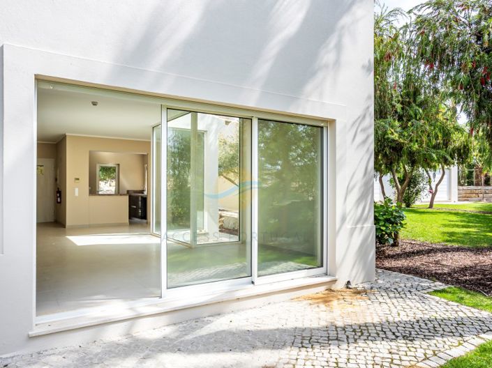 Image No.19-2 Bed House for sale