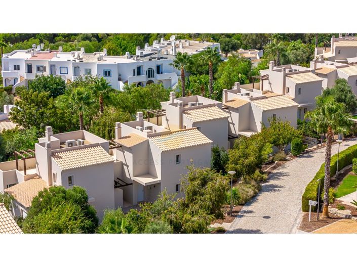 Image No.38-2 Bed House for sale