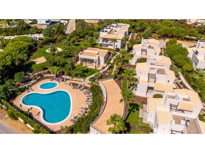 Image No.41-2 Bed House for sale