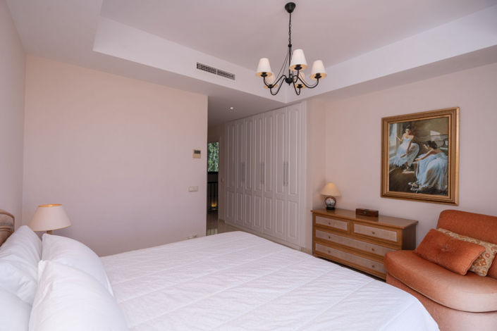 Image No.17-4 Bed Villa for sale