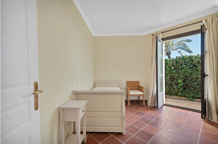 Image No.15-4 Bed Townhouse for sale