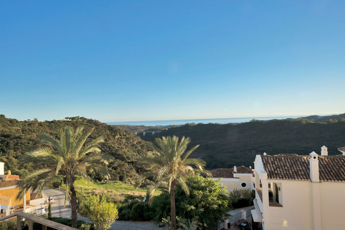 Image No.20-4 Bed Townhouse for sale