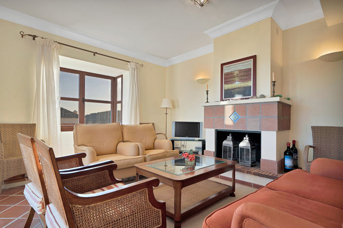 Image No.3-4 Bed Townhouse for sale