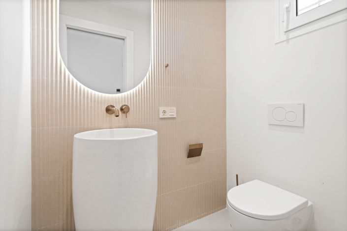 Image No.15-3 Bed Townhouse for sale