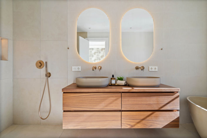 Image No.16-3 Bed Townhouse for sale