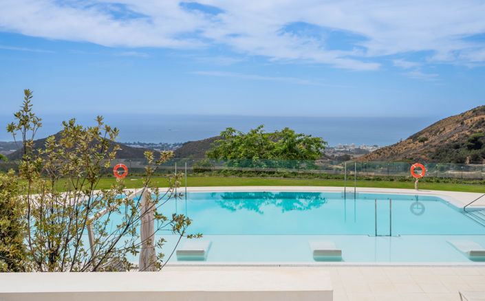 Image No.8-3 Bed Property for sale