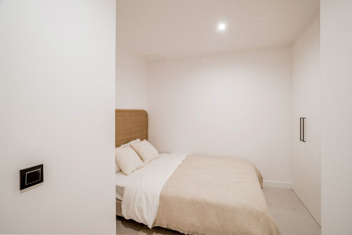 Image No.10-3 Bed Apartment for sale