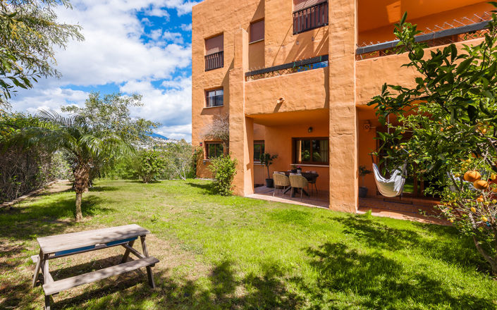 Image No.19-3 Bed Property for sale