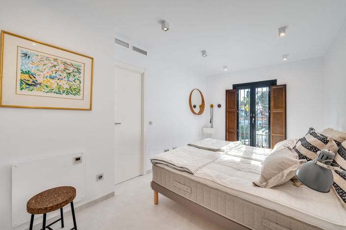 Image No.15-3 Bed Townhouse for sale