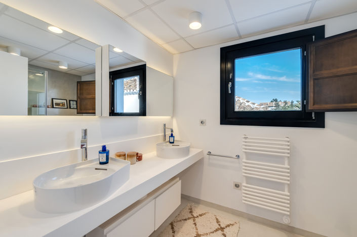 Image No.17-3 Bed Townhouse for sale