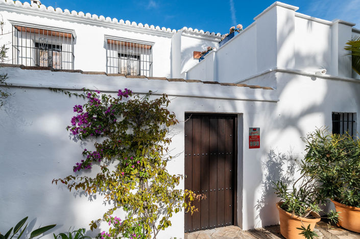 Image No.25-3 Bed Townhouse for sale