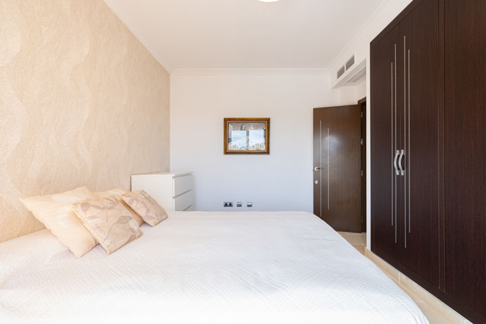 Image No.14-4 Bed Townhouse for sale