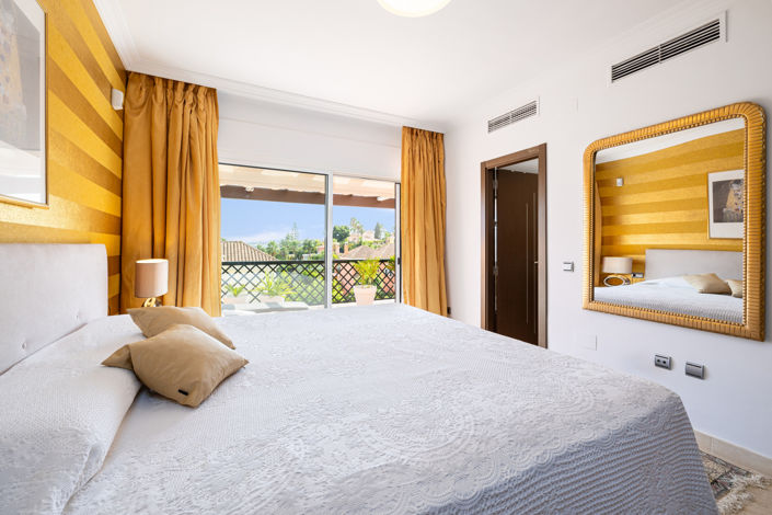 Image No.8-4 Bed Townhouse for sale