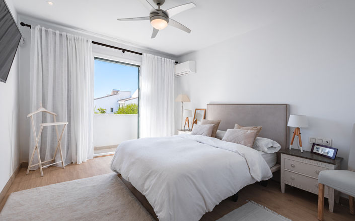 Image No.7-3 Bed Townhouse for sale