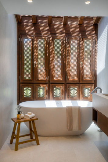 Image No.11-4 Bed Property for sale