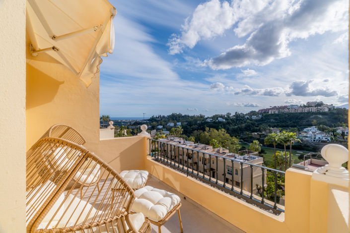 Image No.17-3 Bed Property for sale