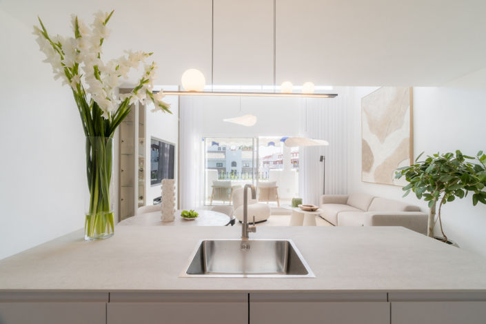 Image No.5-3 Bed Property for sale