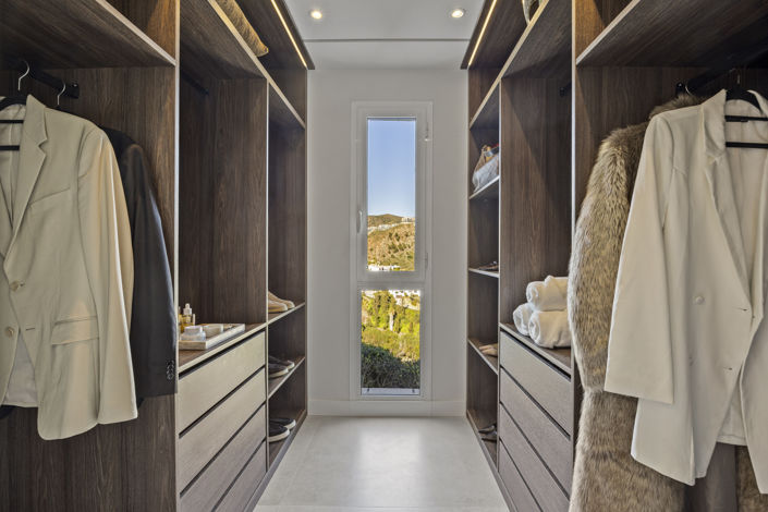 Image No.11-3 Bed Apartment for sale