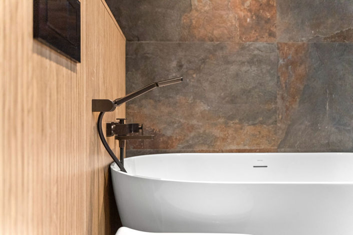 Image No.12-3 Bed Property for sale