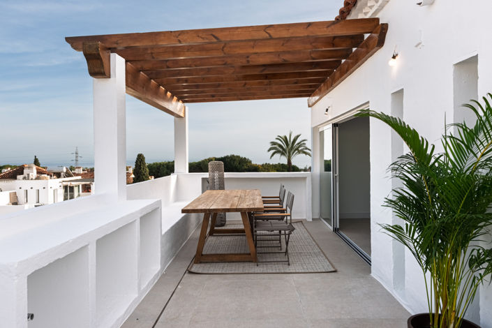 Image No.17-4 Bed Townhouse for sale