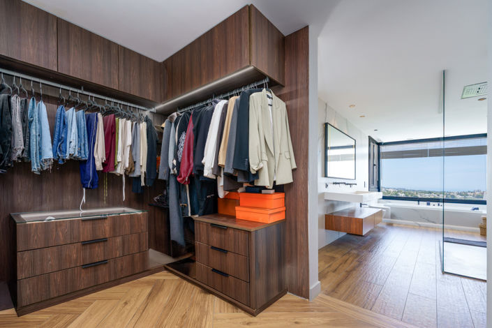 Image No.14-4 Bed Townhouse for sale