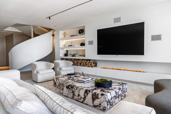 Image No.2-4 Bed Townhouse for sale