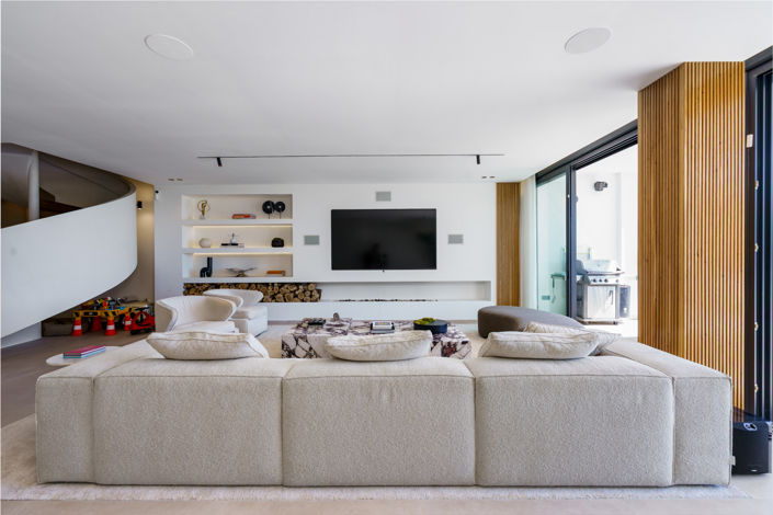 Image No.4-4 Bed Townhouse for sale