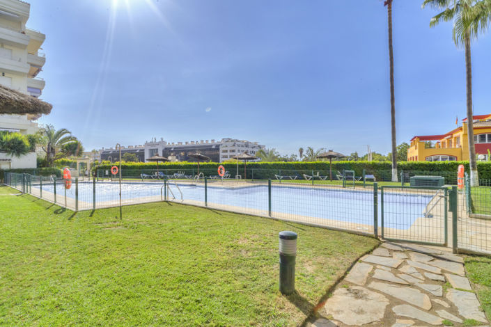 Image No.15-1 Bed Property for sale