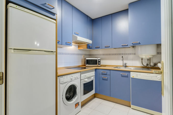 Image No.6-1 Bed Property for sale