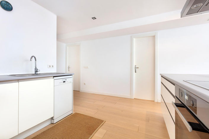 Image No.8-2 Bed Apartment for sale