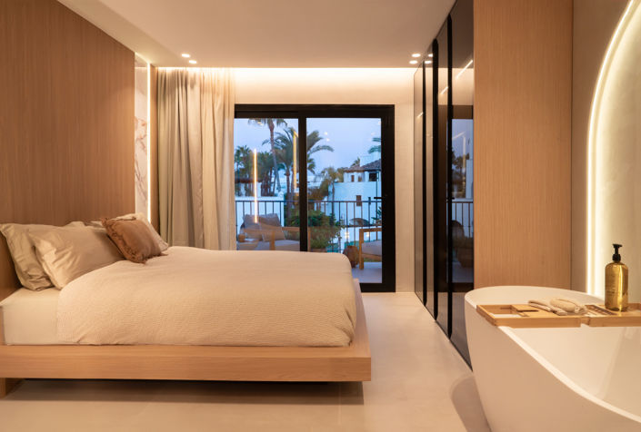 Image No.23-4 Bed Townhouse for sale