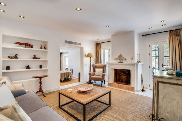 Image No.2-2 Bed Property for sale