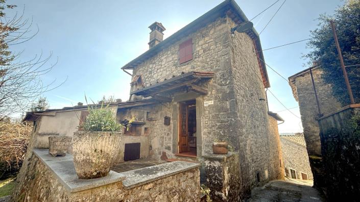 Image No.4-3 Bed Village House for sale