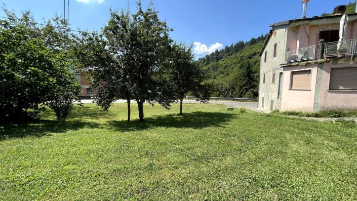 Image No.22-4 Bed Country House for sale