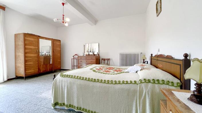 Image No.44-4 Bed Country House for sale