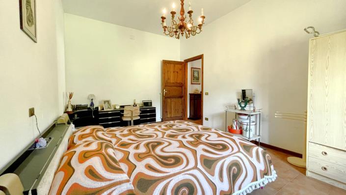 Image No.53-4 Bed Country House for sale