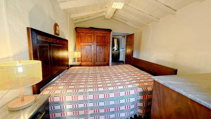 Image No.27-3 Bed Village House for sale