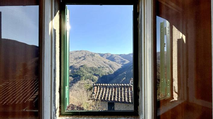 Image No.28-3 Bed Village House for sale