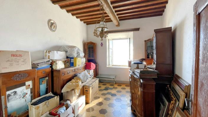 Image No.6-2 Bed Village House for sale