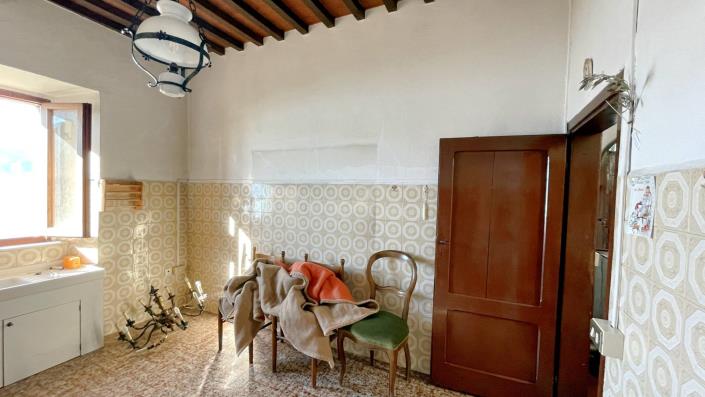 Image No.15-2 Bed Village House for sale