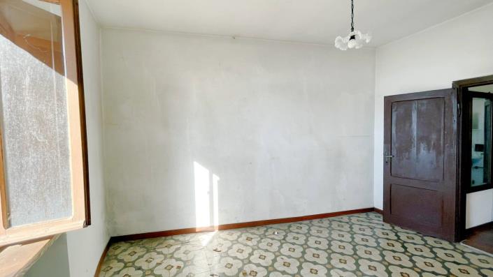 Image No.27-2 Bed Village House for sale