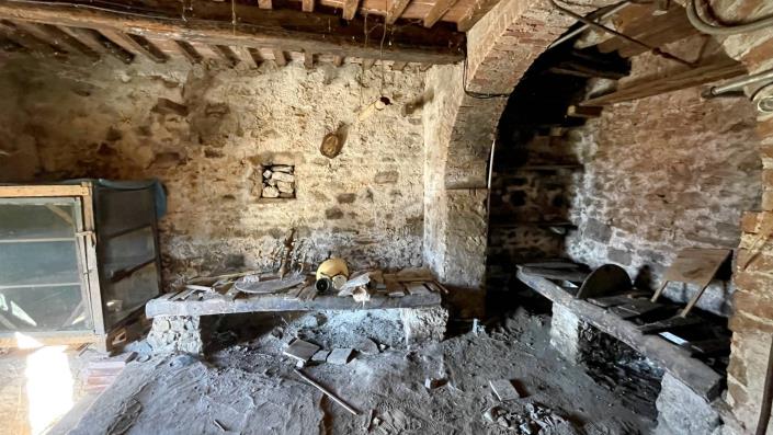 Image No.36-2 Bed Village House for sale