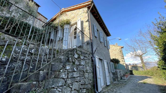 Image No.51-1 Bed Cottage for sale