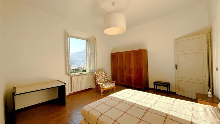 Image No.14-5 Bed Villa / Detached for sale