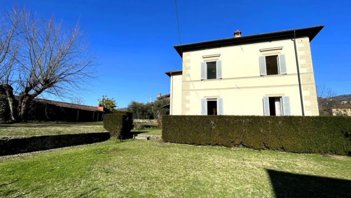 Image No.47-5 Bed Villa / Detached for sale