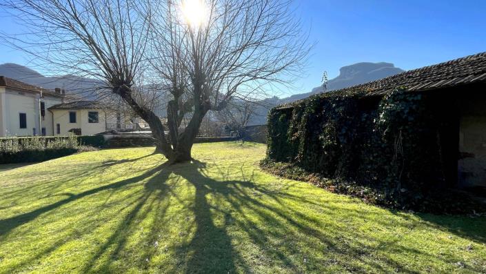 Image No.56-5 Bed Villa / Detached for sale