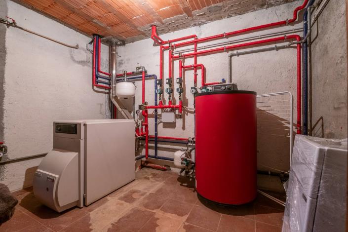 Image No.57-5 Bed Villa for sale