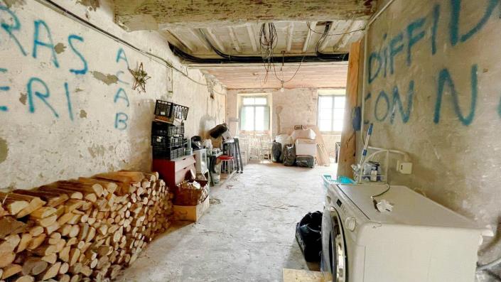 Image No.38-2 Bed Apartment for sale