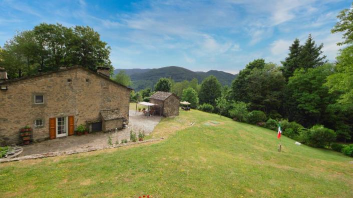 Image No.20-5 Bed Country House for sale